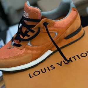 Size 91/2 men Louis Vuitton runway sneakers